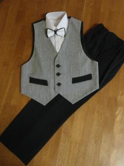 chlapčenský elegantný oblek veľ. 92 - sivá