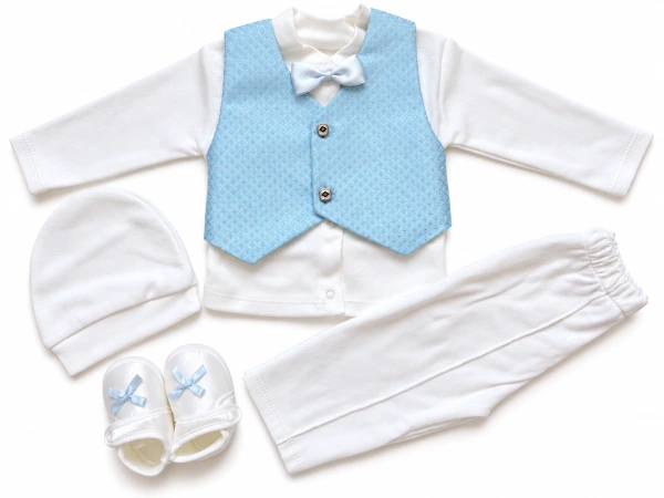 Smotanovo-bledomodrý chlapčenský set na krst – Baby Blue