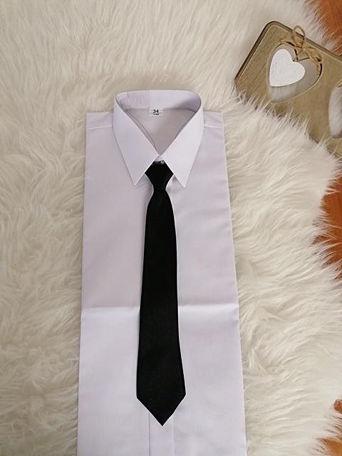 čierna chlapčenská kravata