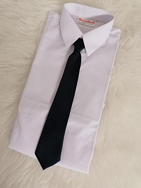 tmavomodrá chlapčenská kravata